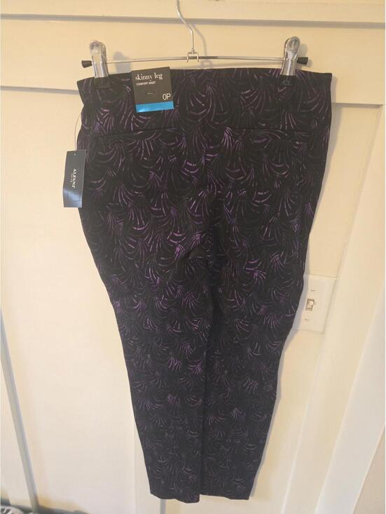Alfani Pants - Alfani Petite Purple & Black Geometric Shell Print Trousers Size 0P NWT